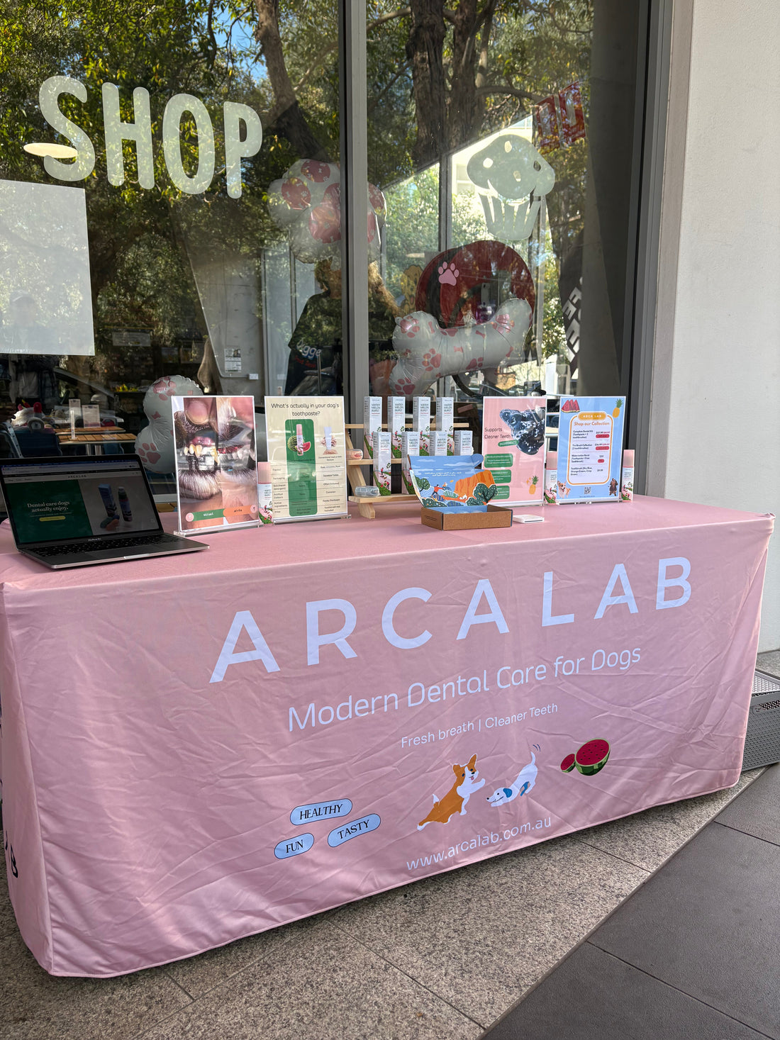 Arca Lab Pop up table